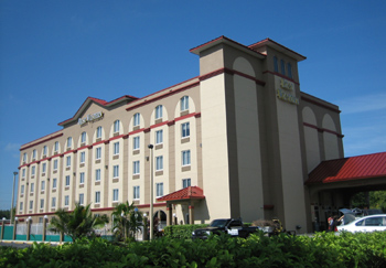 Best Western Airport Inn 01.[2]